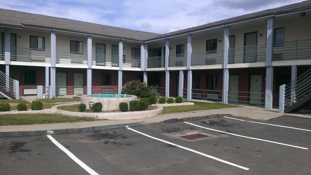 Branford Motel Exterior photo