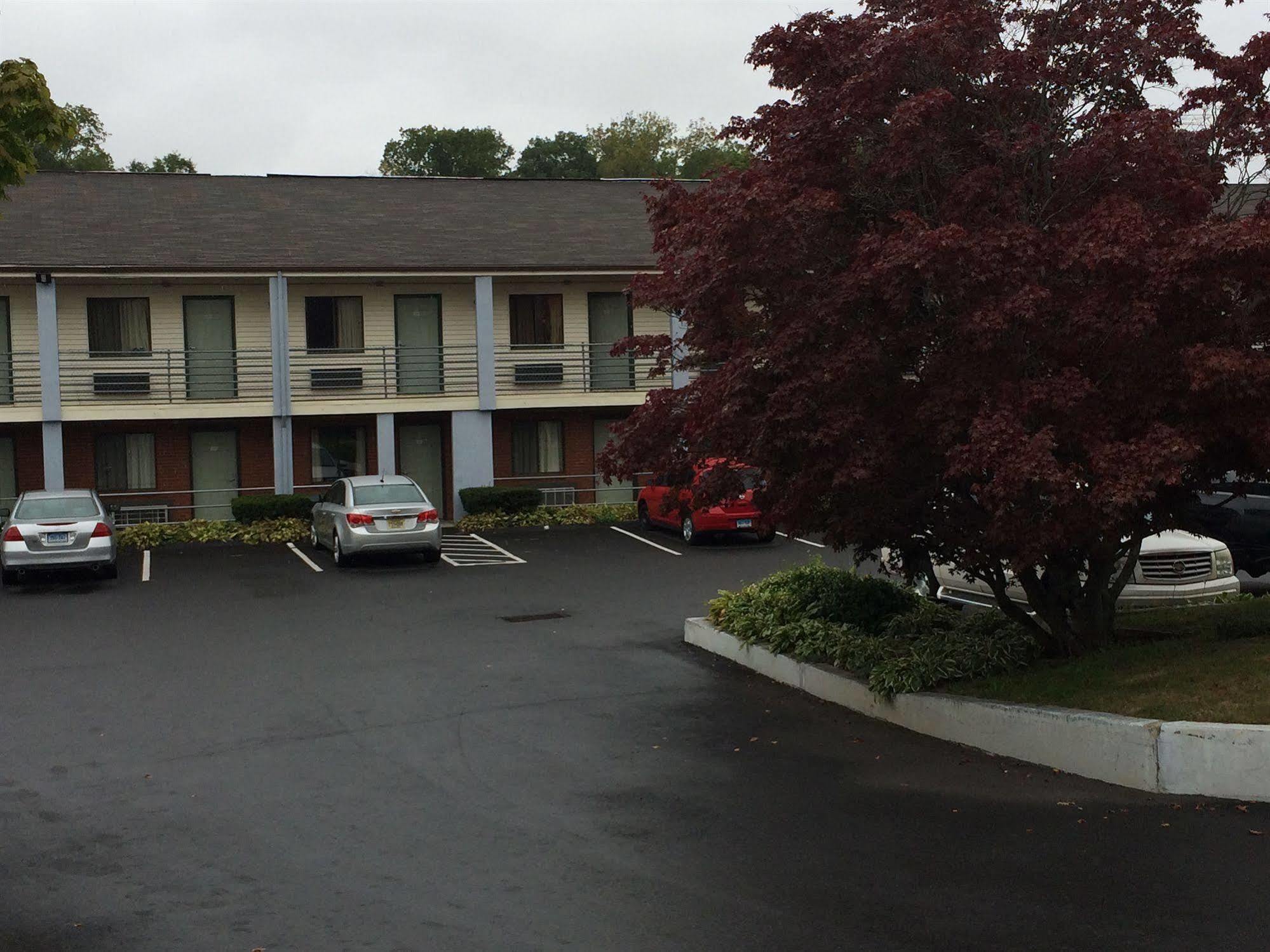 Branford Motel Exterior photo