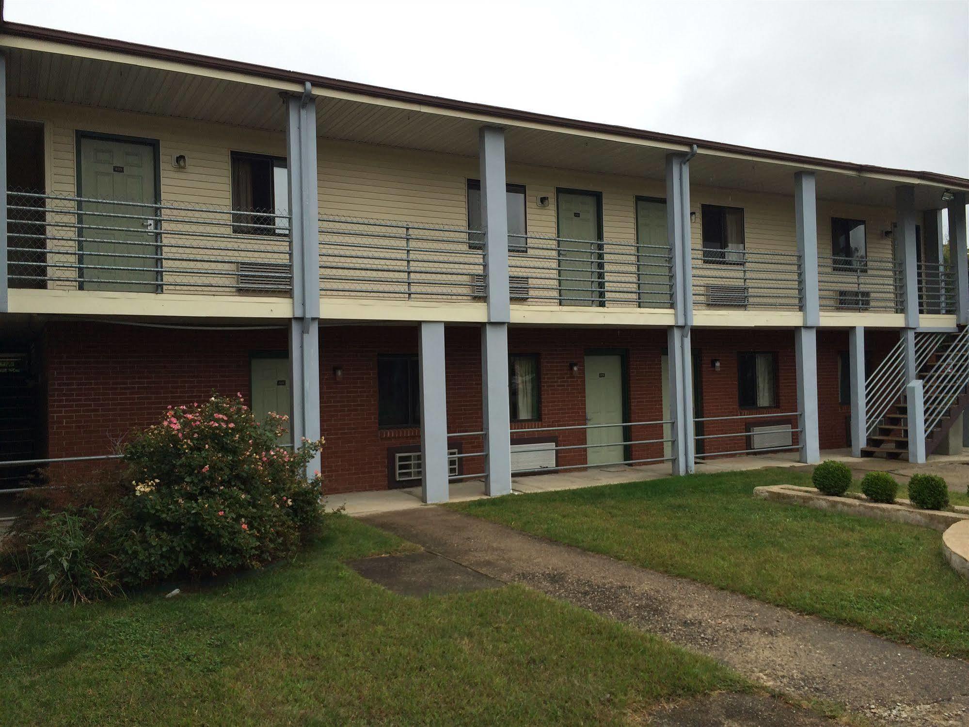 Branford Motel Exterior photo